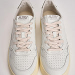 Sneakers uomo Medalist Low bianca e grigia AULM LL11 AUTRY 