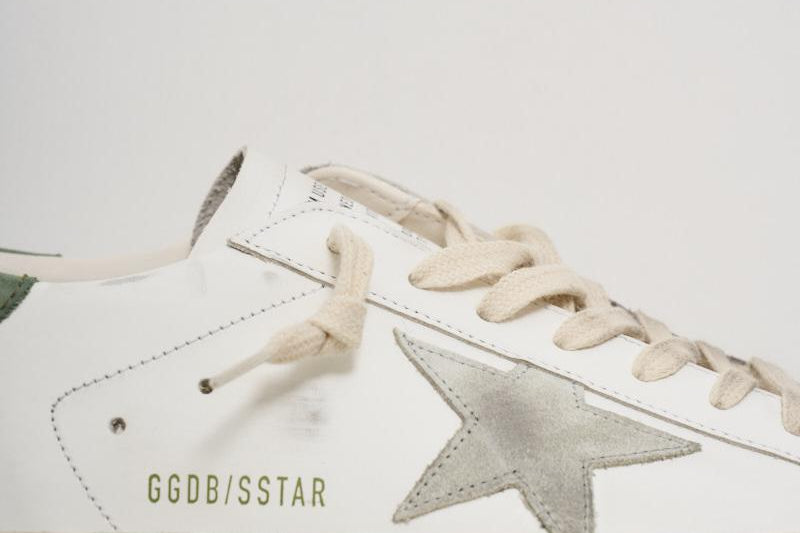Sneakers uomo Super-Star bianco GMF00102 F00689911726 GOLDEN GOOSE 