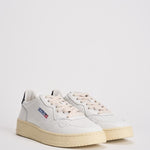 Sneakers donna Medalist bianca e nera AULW LL22 AUTRY 