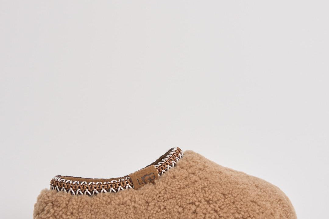 Mule donna Tasman Curly cammello 1158356 CHESTNUT UGG 