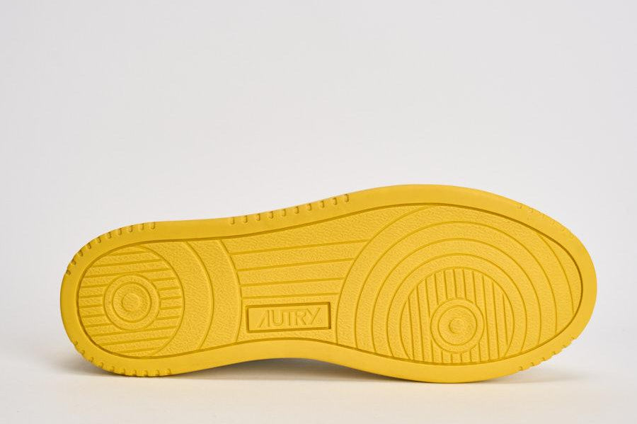 Sneakers uomo Medalist Low bianca e gialla AULM BH01 AUTRY 