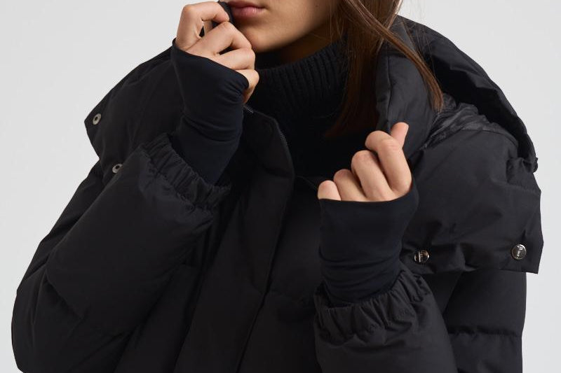 Piumino donna Laminar lungo nero PI002047D 9300 HERNO 