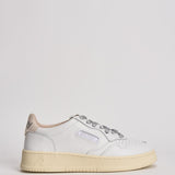 Sneakers donna Medalist bianca e cipria AULW SW02 AUTRY 