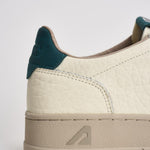 Sneakers uomo Medalist Low panna e verde AULM NE18 AUTRY 