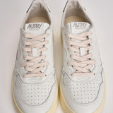 Sneakers uomo Medalist Low bianca e grigia AULM LL11 AUTRY 