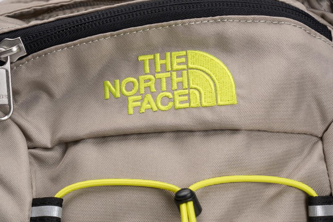 Zaino uomo Borealis Classic tortora CF9C BI4 THE NORTH FACE 