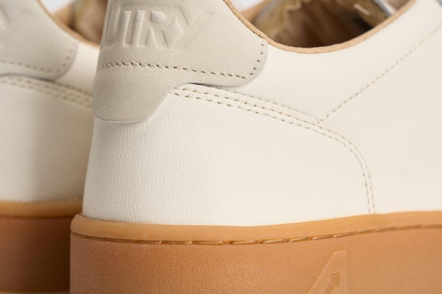 Sneakers uomo Medalist Low bianca e grigia AULM BD01 AUTRY 