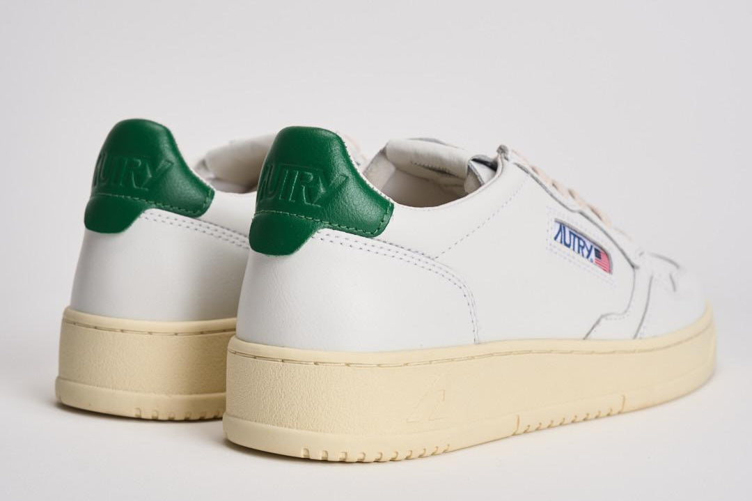 Sneakers uomo Medalist Low bianca e verde AULM LL20 AUTRY 