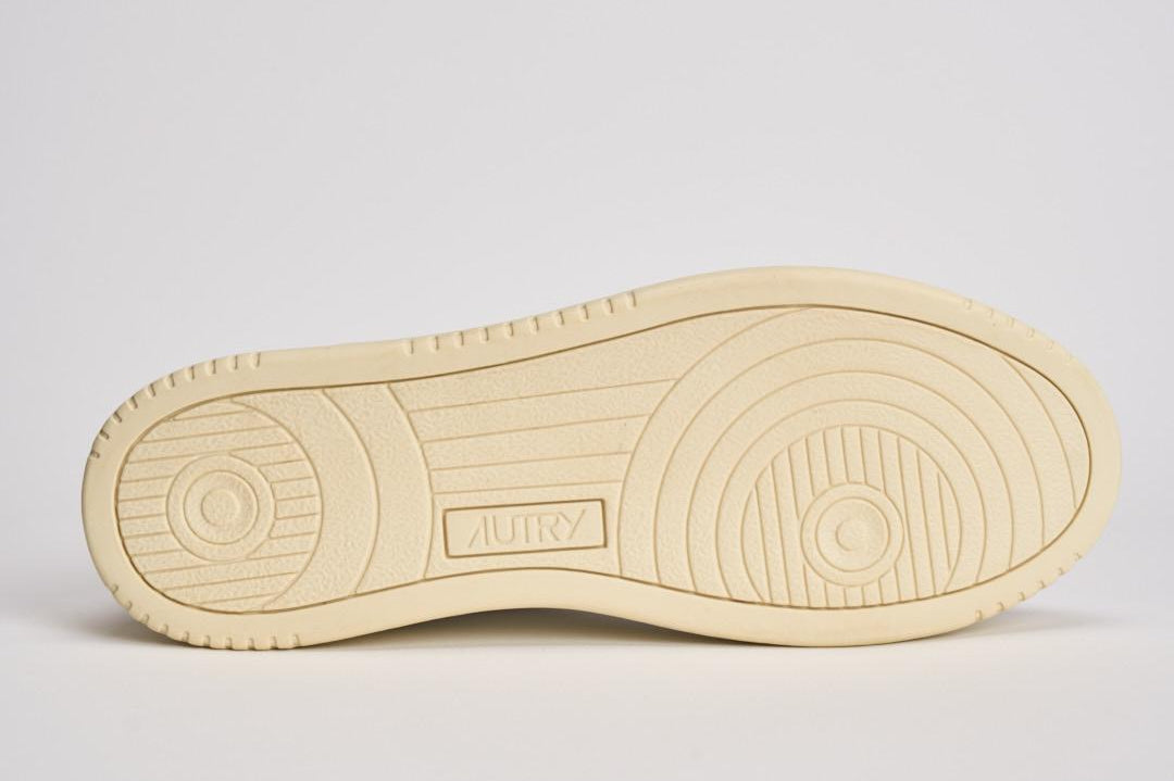 Sneakers uomo Medalist low in suede beige e blu AULM LS28 AUTRY 