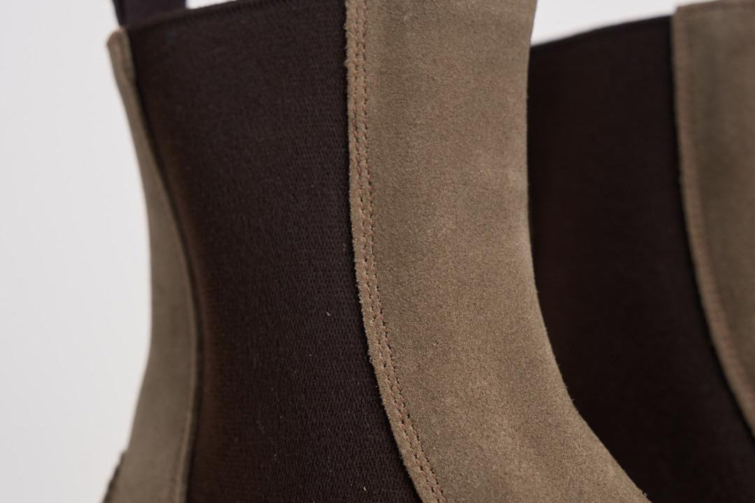 Stivali chelsea uomo Henry in camoscio biege HENRY VISONE TRICKER'S 