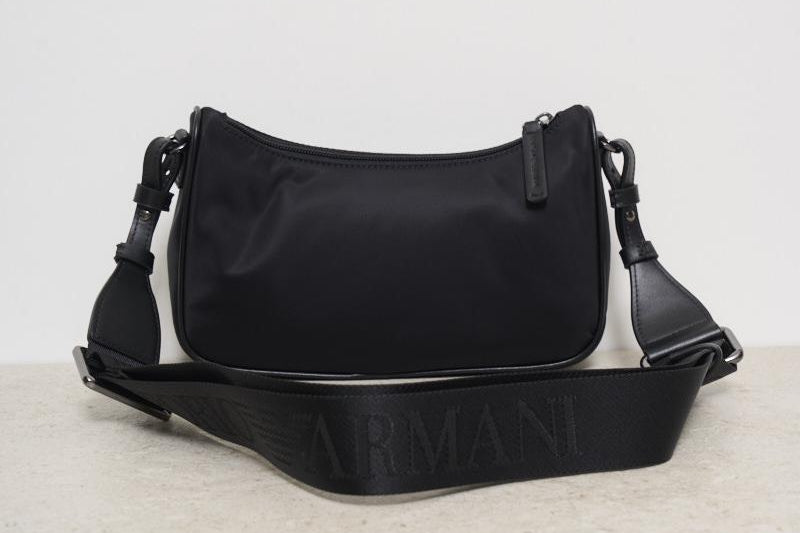 Borsa donna baguette nera EM001808 AF13454UC001 EMPORIO ARMANI 