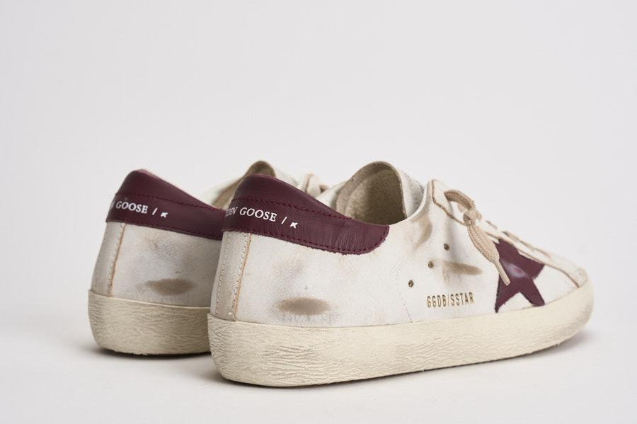 Sneakers uomo Super-star bianca e bordeaux GMF00101 F00811410350 GOLDEN GOOSE 