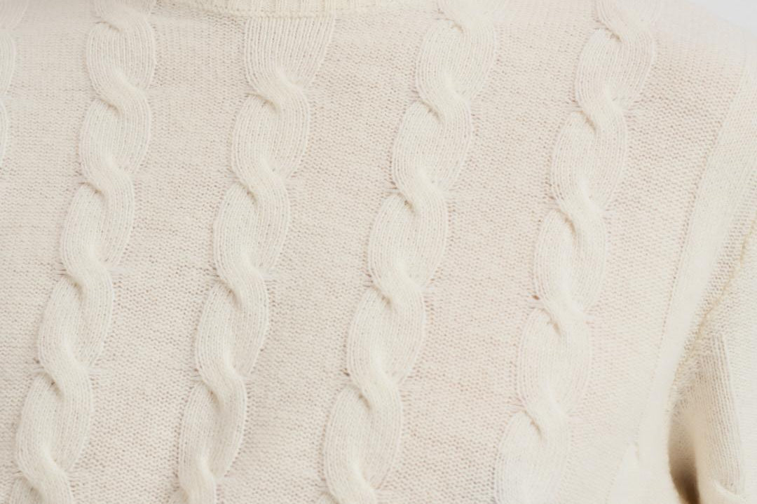 Maglia uomo girocollo a treccia panna 25FCCM010439 101 ACCADEMIE TESSILI 