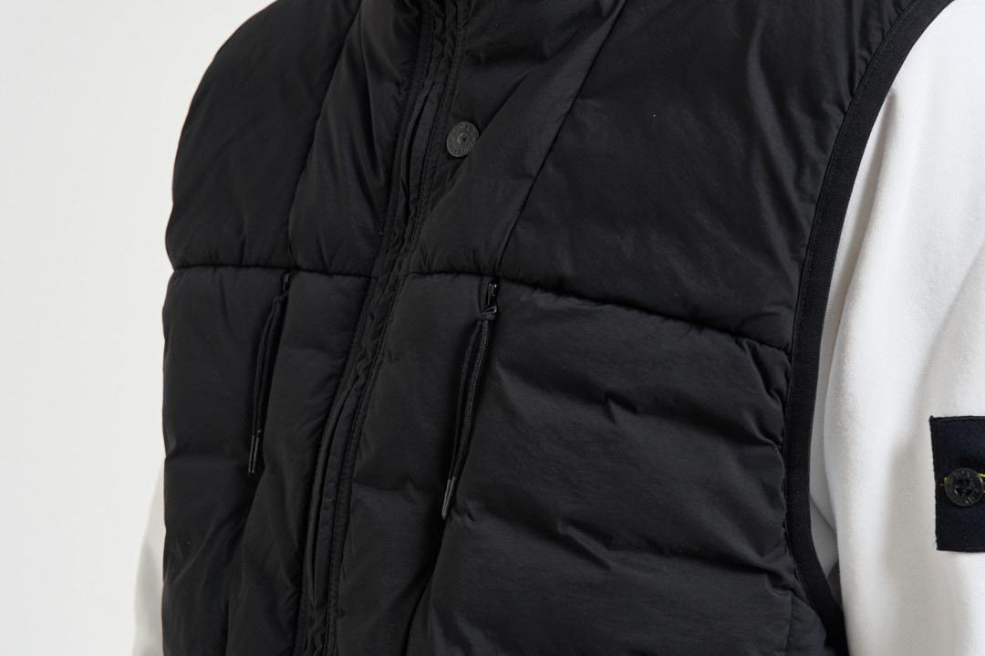 Gilet uomo con zip nero G100007 S0183V0029 STONE ISLAND 
