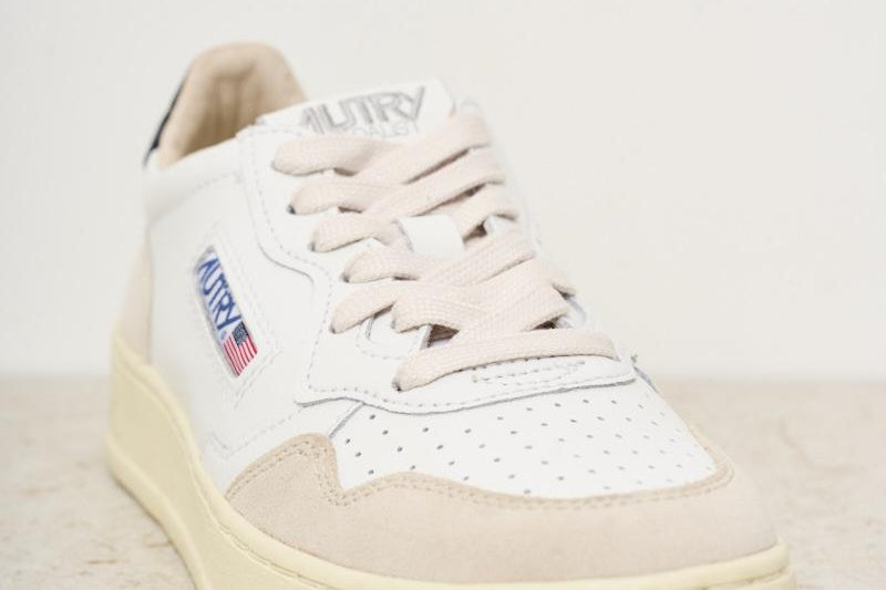 Sneakers donna medalist low in pelle e suede AULW LS21 AUTRY 