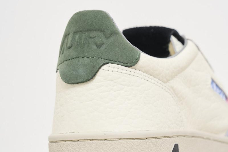 Sneakers uomo Medalist bianche e verdi AULM NE05 AUTRY 