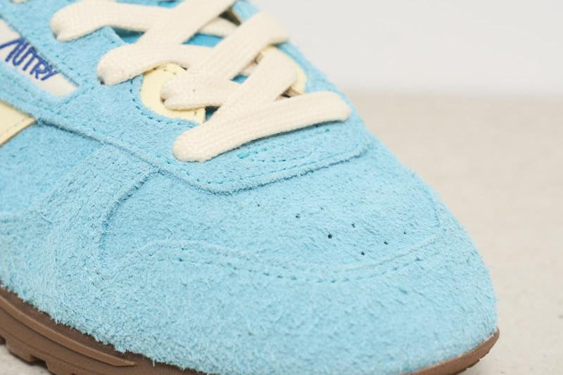 Sneakers donna Windspin in suede celeste SLWU B17 AUTRY 