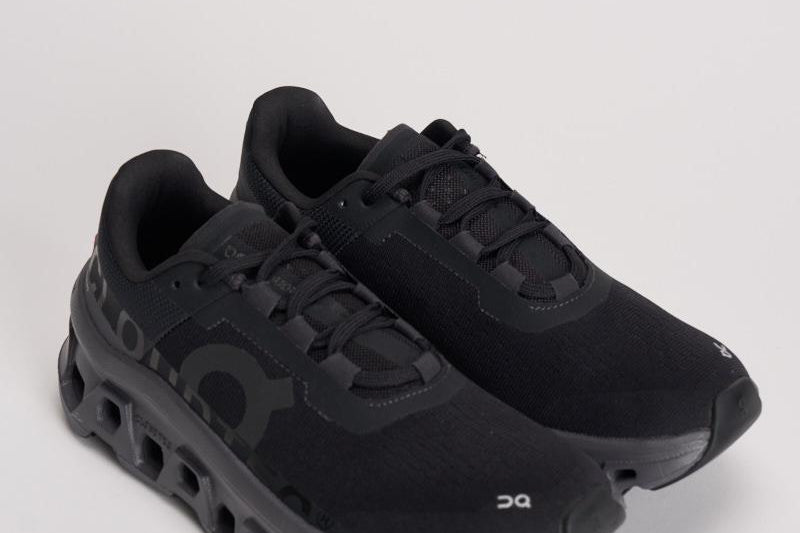 Sneakers donna Cloudmonster nere MONSTER. BLACK MAGNET ON RUNNING 