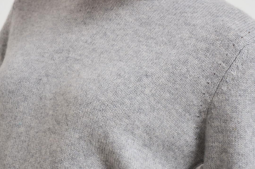 Maglia donna girocollo grigio chiaro ALESSANDRA LIGHTGREY ABSOLUT CASHMERE. 