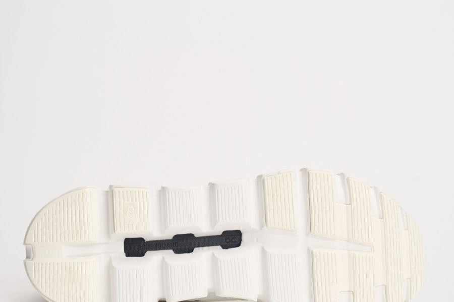 Sneakers uomo Cloud 6 bianche 3MF10071200 WHITEWHITE ON RUNNING 