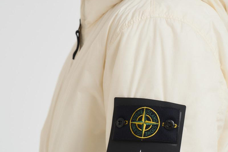 Piumino uomo Crinkle Reps NY panna 4100013 S0A23V0093 STONE ISLAND 