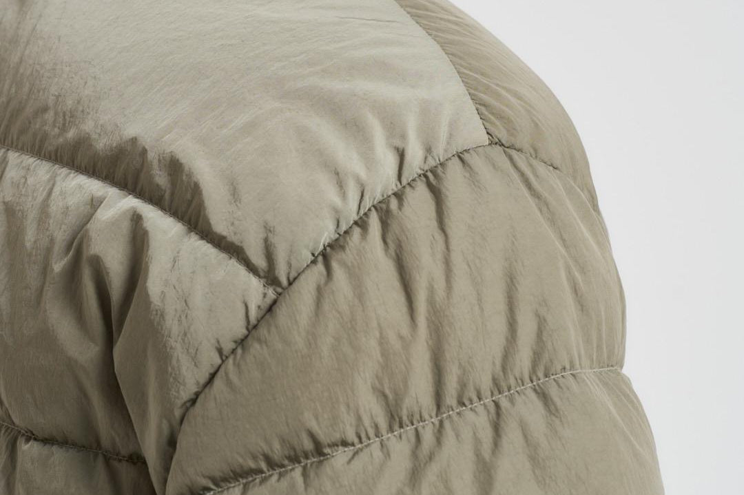 Piumino uomo trapuntato grigio pietra 19CMOW012A 005904G356 C.P. COMPANY 