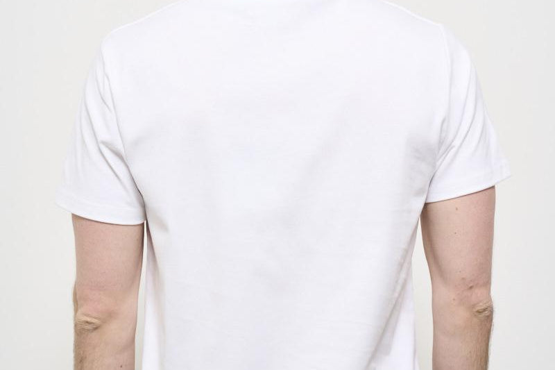 T-shirt donna girocollo bianca A1OM2312JA4 01 GCDS 