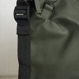 Borsone uomo impermeabile verde 14200 03 RAINS 
