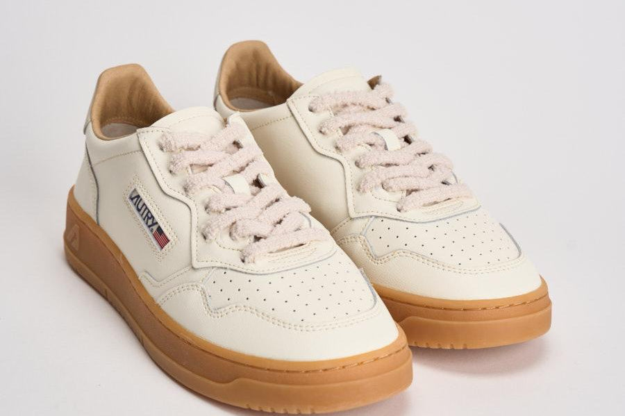 Sneakers uomo Medalist Low bianca e grigia AULM BD01 AUTRY 