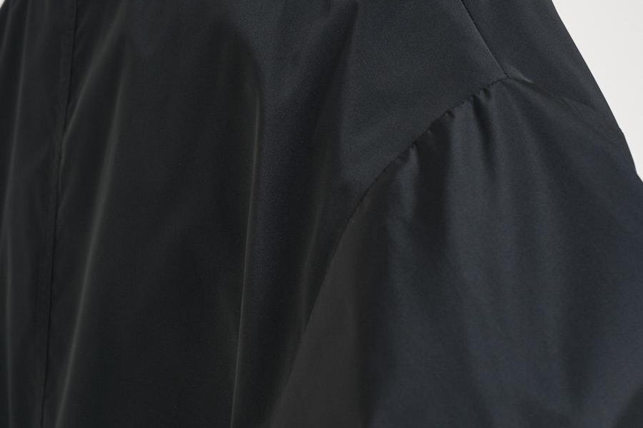 Giacca donna Maxim impermeabile nera F6SY37 Y69 LIVIANA CONTI 