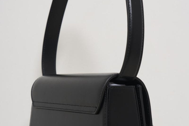 Borsa donna 1DR in pelle nera X08396 PR818T8013 DIESEL 