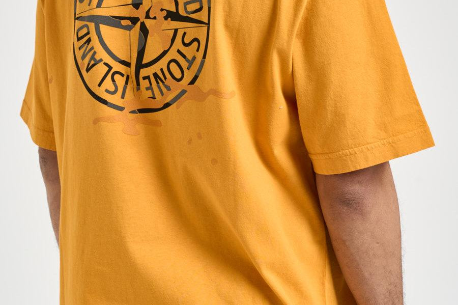 T-shirt uomo con stampa ocra 2100001 S0E14V007E STONE ISLAND 
