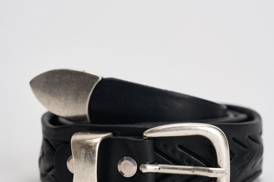 Cintura uomo in pelle con ricami nera VZ8 NERO ACCADEMIE TESSILI 