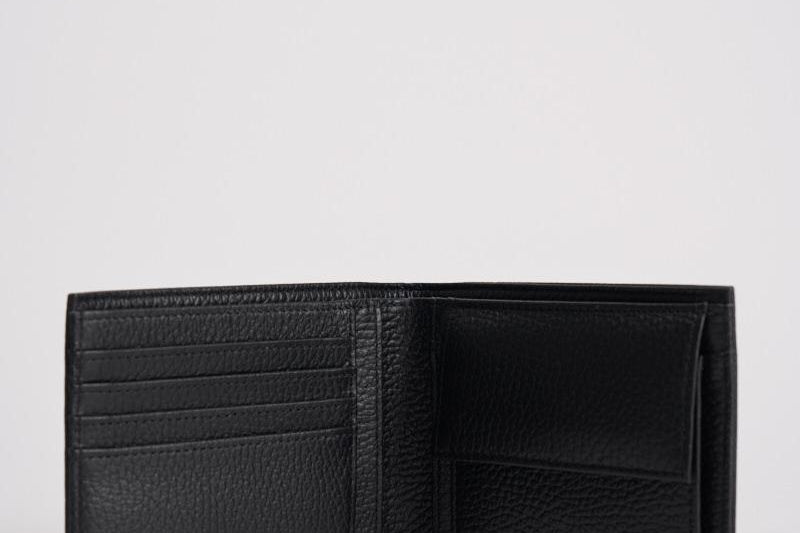 Portafoglio uomo nero con logo bianco EM003591 AF19355UC001 EMPORIO ARMANI 