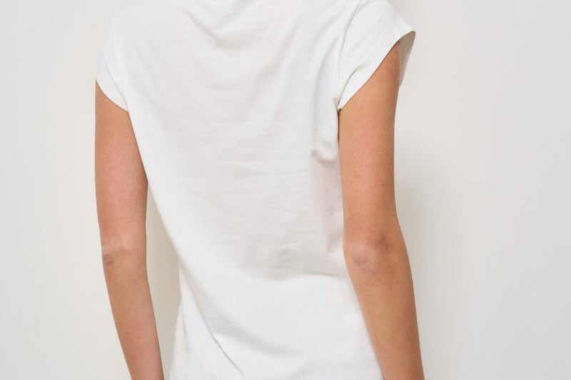 T-shirt donna con stampa bianca 104603 A2DAZ05 PINKO 