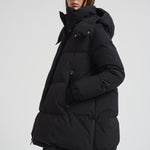 Piumino donna Laminar lungo nero PI002047D 9300 HERNO 