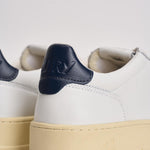 Sneakers uomo Medalist bianca e blu AULM LL12 AUTRY 