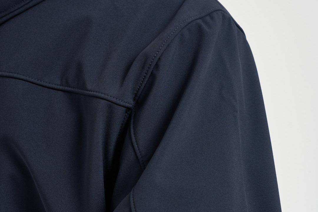 Giacca uomo con cappuccio blu 4100118 S0A22V0020 STONE ISLAND 