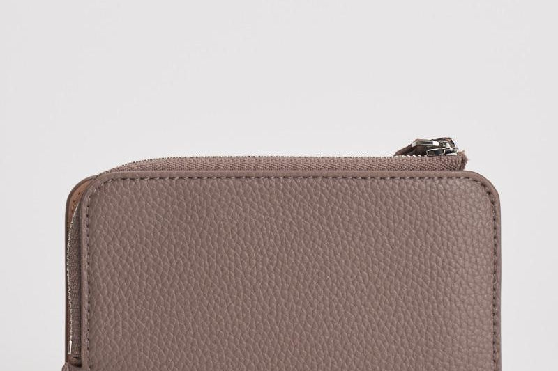 Portafoglio donna tortora con logo EW000369 AF11953U6192 EMPORIO ARMANI 