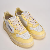 Sneakers donna Medalist gialla AULW WB63 AUTRY 