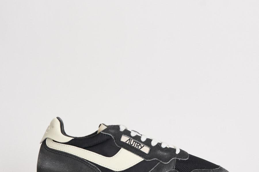 Sneakers uomo Reelwind bianca e grigia WWLM GQ07 AUTRY 
