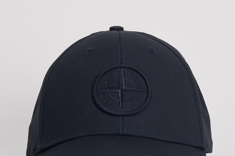 Cappellino uomo blu con ricamo 9100013 S0248V0020 STONE ISLAND 