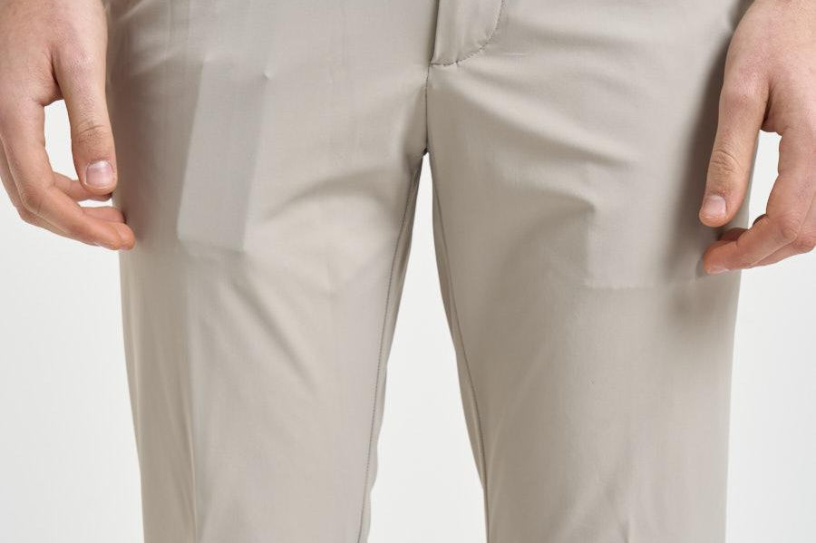 Pantalone uomo chino grigio chiaro 26300 CHINO PANT85 RRD 