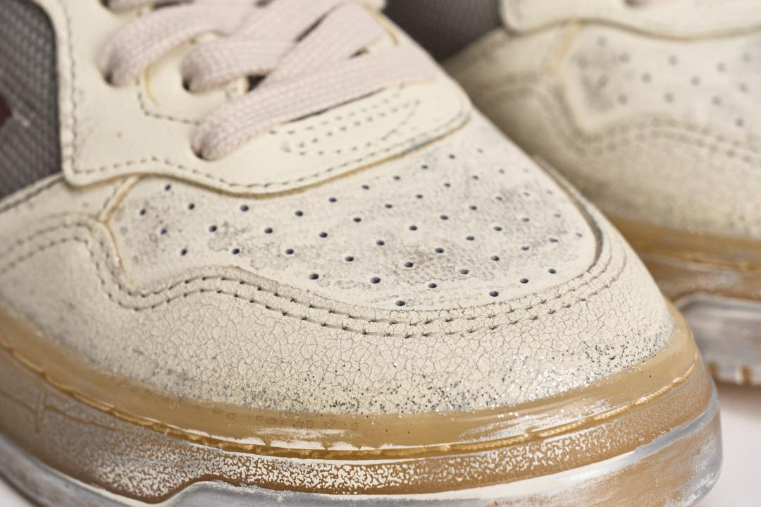 Sneakers donna Medalist Low Super Vintage bianco e argento AVLW ME01 AUTRY 